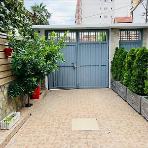 https://mishel-house.albaniahotels.org