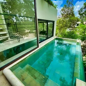 https://etnica-ku-tulum-jungle-paradise.allrivieramayahotels.com